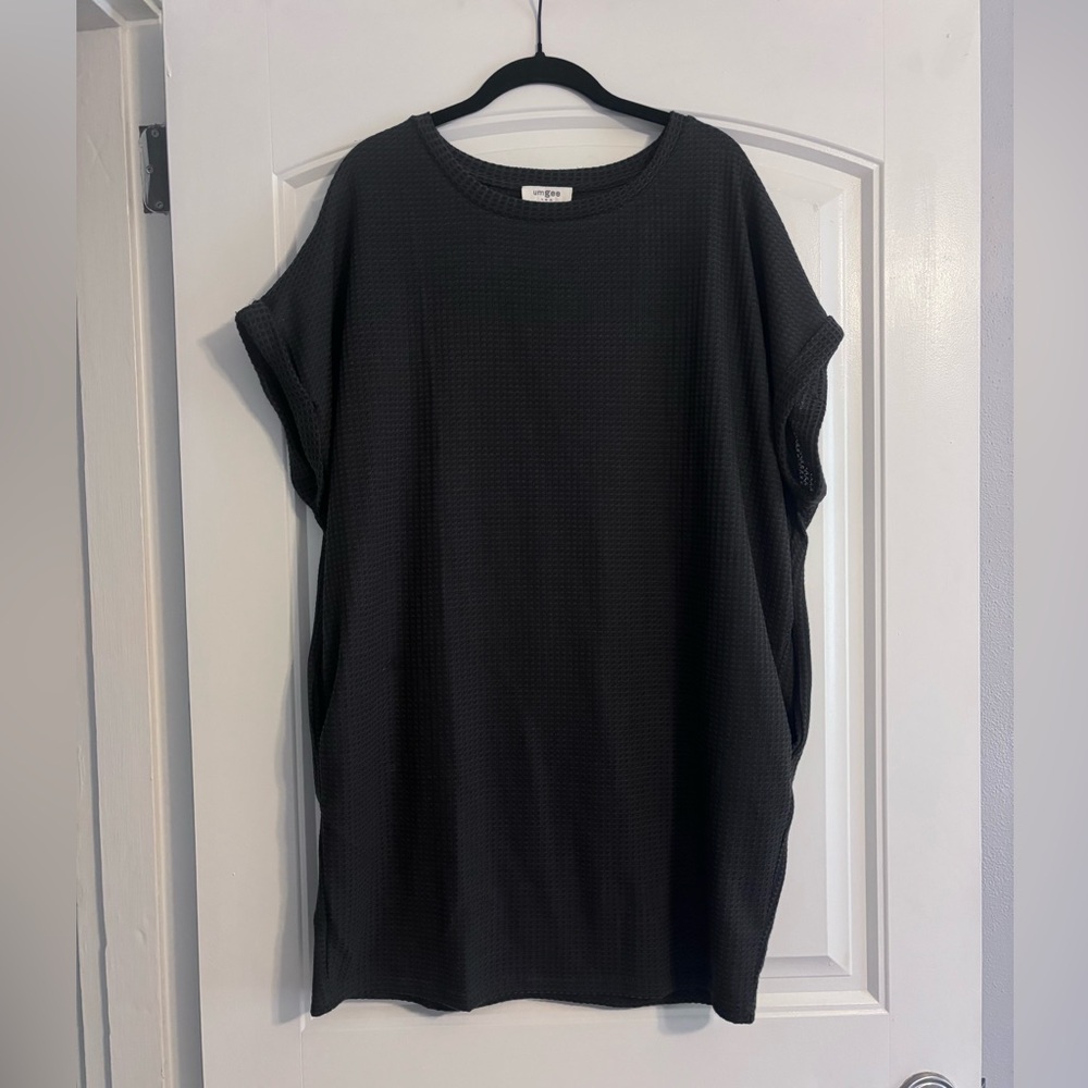 Umgee grey (gray) waffle knit dress with pockets